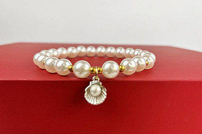 Pearls Collar